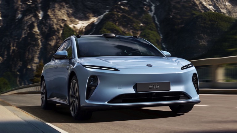 NIO ET5 Touring Standard Range - 2