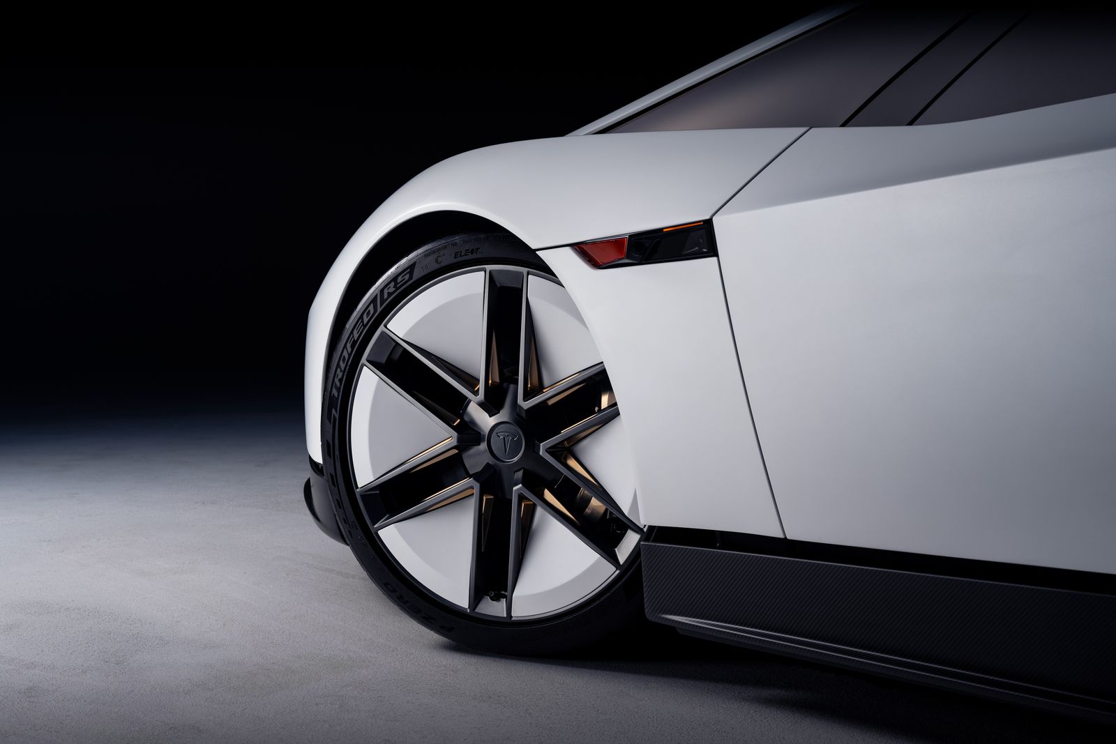 Tesla Roadster Performance - 4
